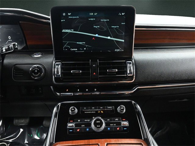 Used 2021 Lincoln Navigator Reserve w/ Luxury Package image 27