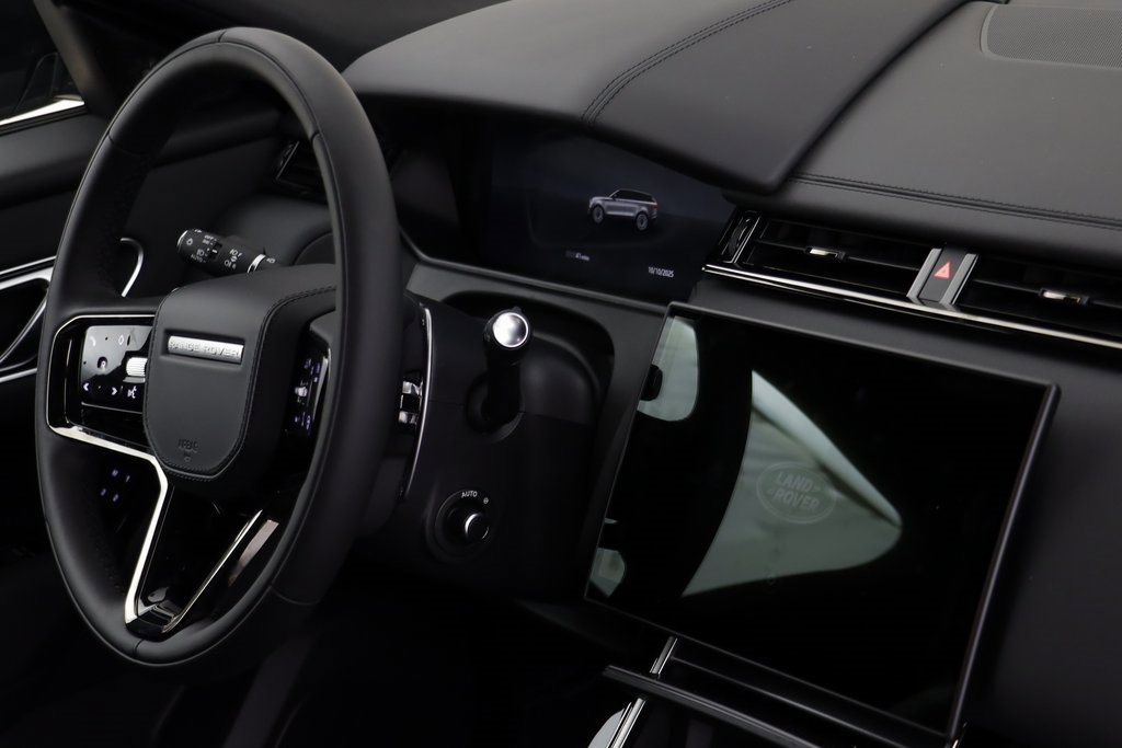 New 2026 Land Rover Range Rover Velar Dynamic SE image 22