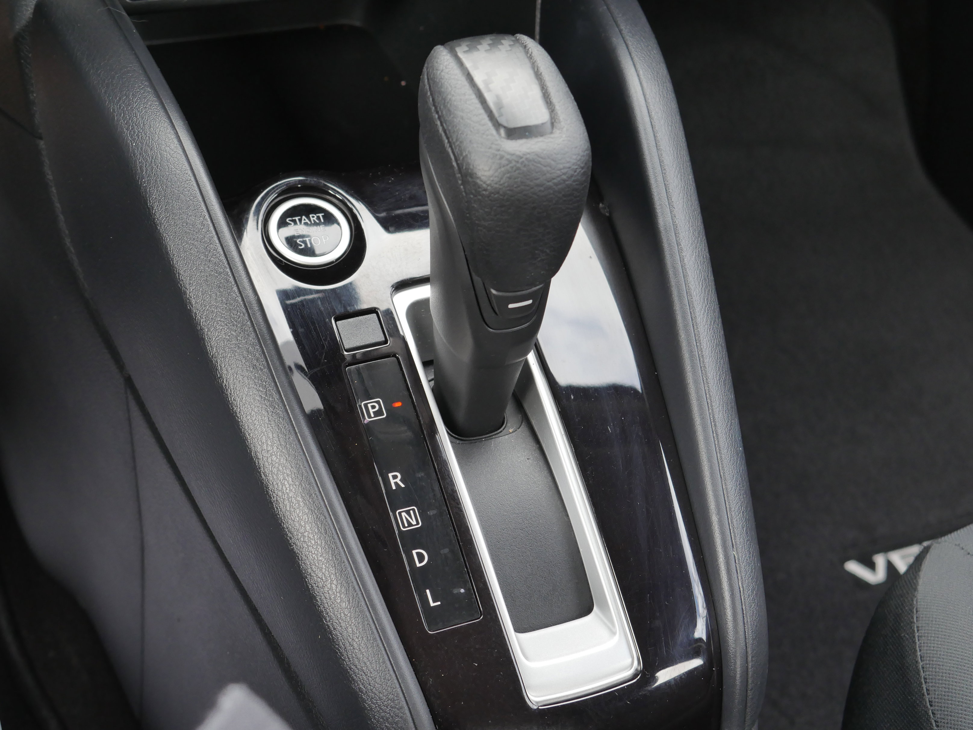 Certified 2020 Nissan Versa S image 11