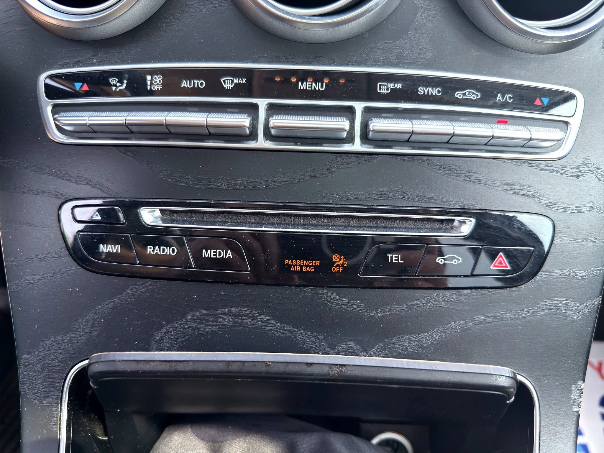 Used 2017 Mercedes-Benz GLC 300 4MATIC image 25