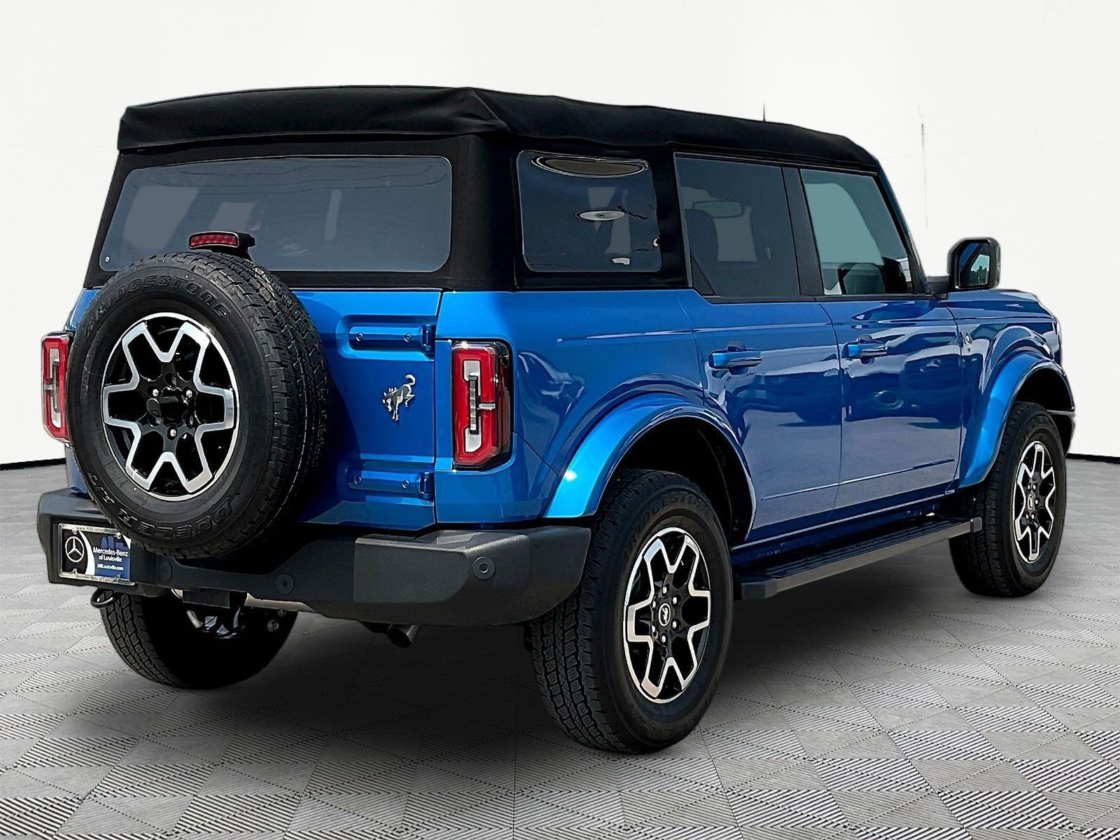 Used 2024 Ford Bronco Outer Banks AWD/4WD image 6
