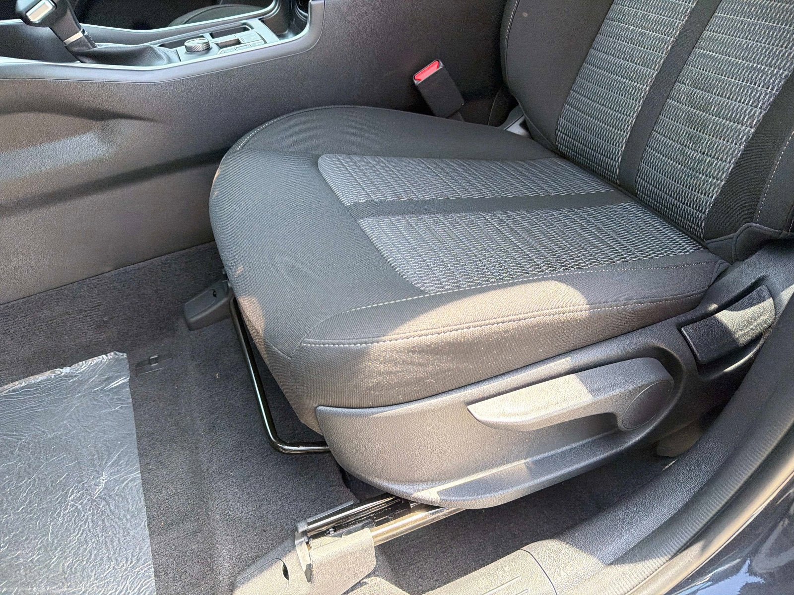 New 2026 Kia Sorento LX FWD image 16