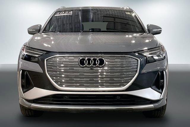 Certified 2024 Audi Q4 e-tron Prestige image 3