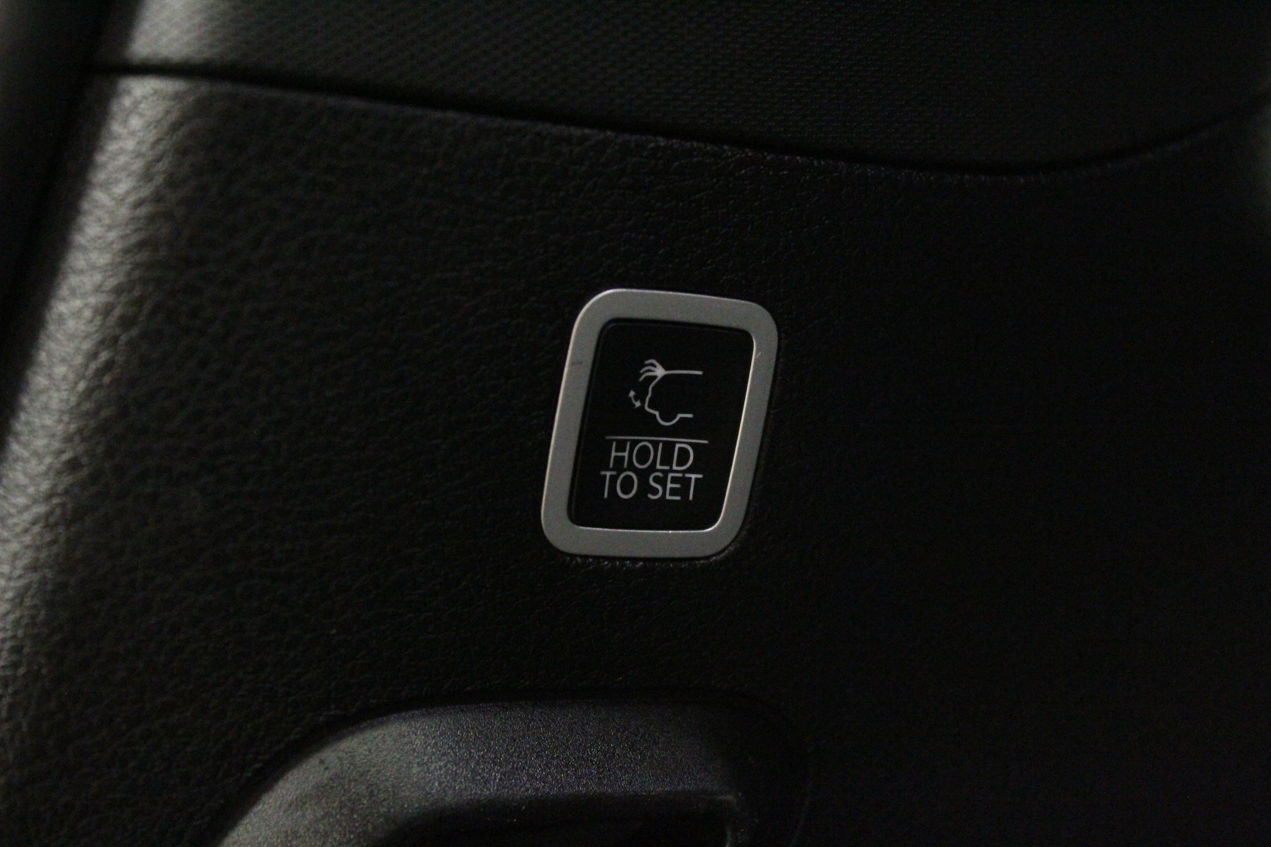 Used 2023 Jeep Wagoneer Series II RWD image 17