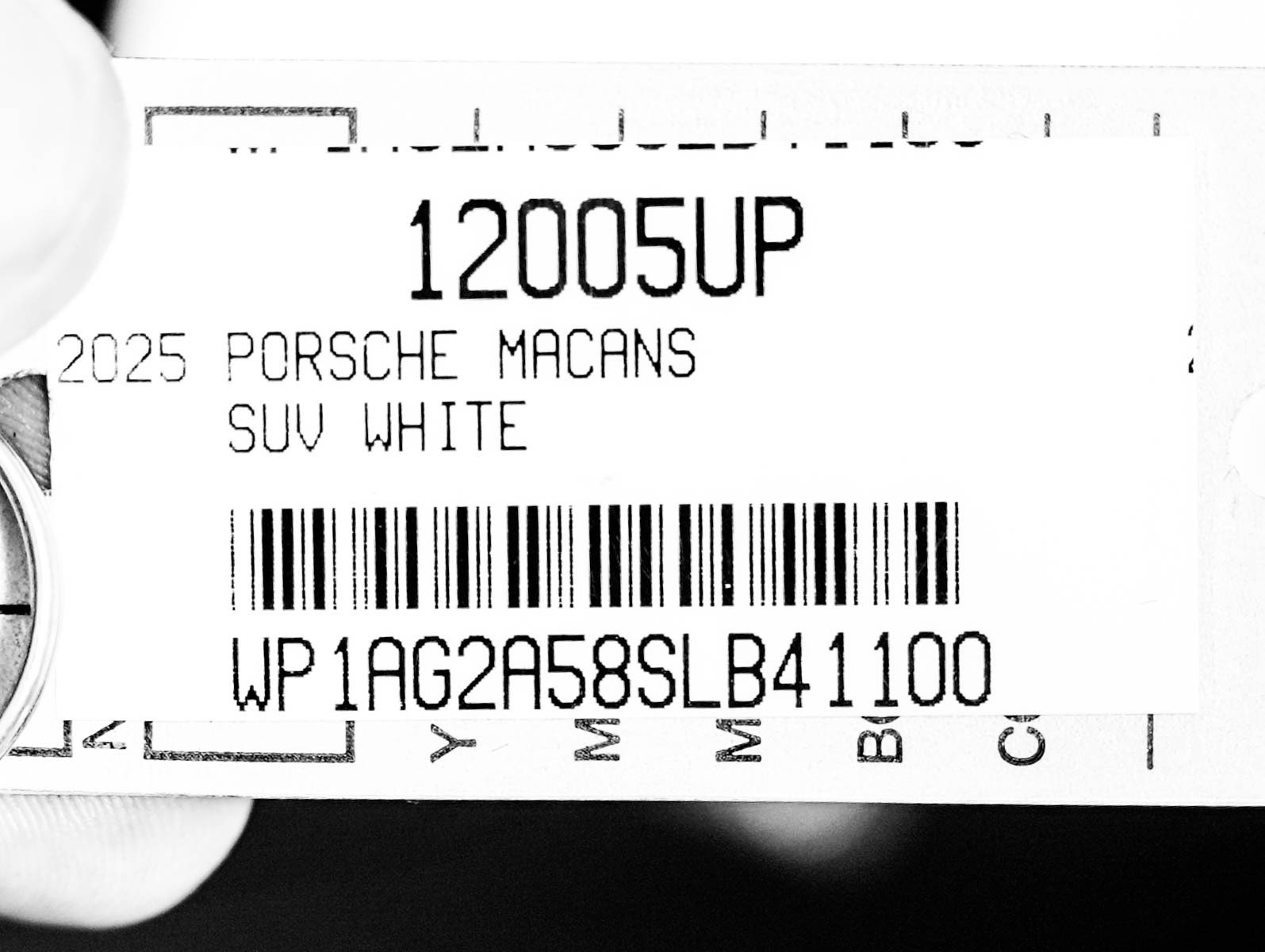 Certified 2025 Porsche Macan S AWD/4WD image 34