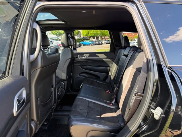 Used 2019 Jeep Grand Cherokee Altitude AWD/4WD image 25