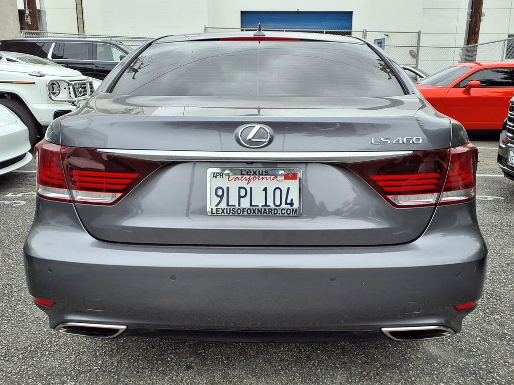 Used 2013 Lexus LS 460 w/ Comfort Pkg RWD image 11