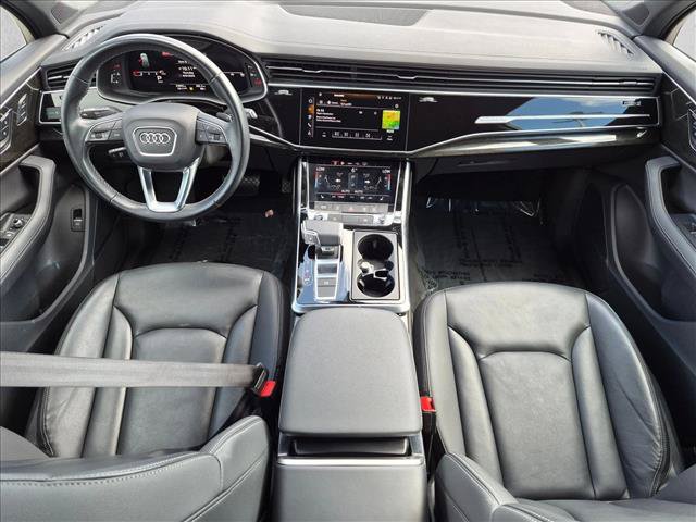 Certified 2025 Audi Q7 2.0T Premium Plus w/ Premium Plus Package AWD/4WD image 17