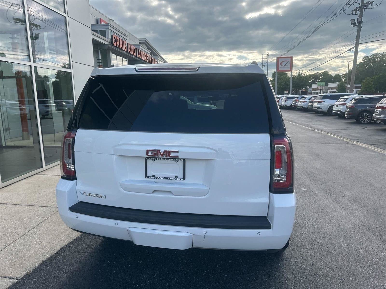 Used 2017 GMC Yukon SLE w/ SLE Value Package AWD/4WD image 4