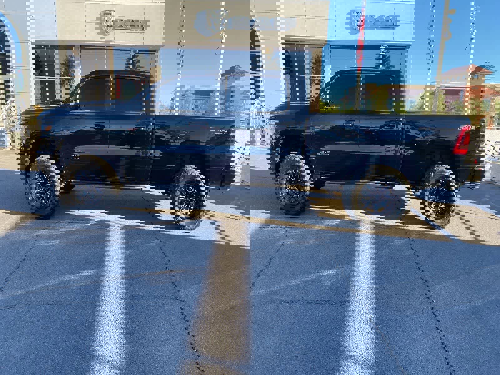 Used 2023 RAM 1500 Laramie image 10
