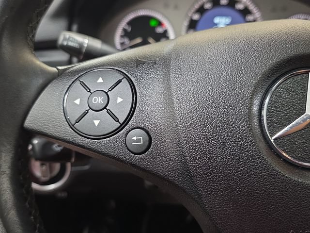 Used 2012 Mercedes-Benz GLK 350 4MATIC image 16