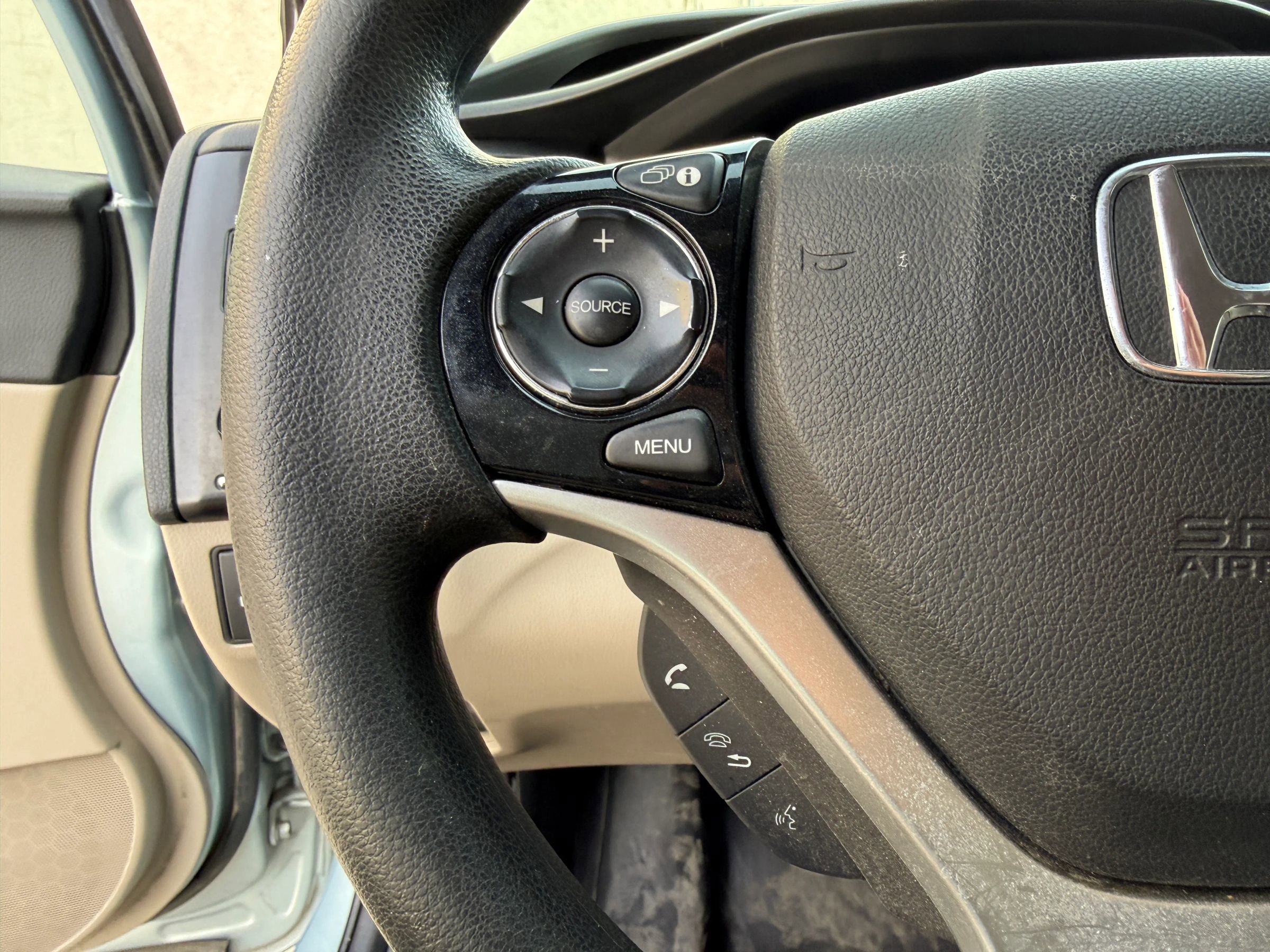 Used 2015 Honda Civic Hybrid Sedan image 21