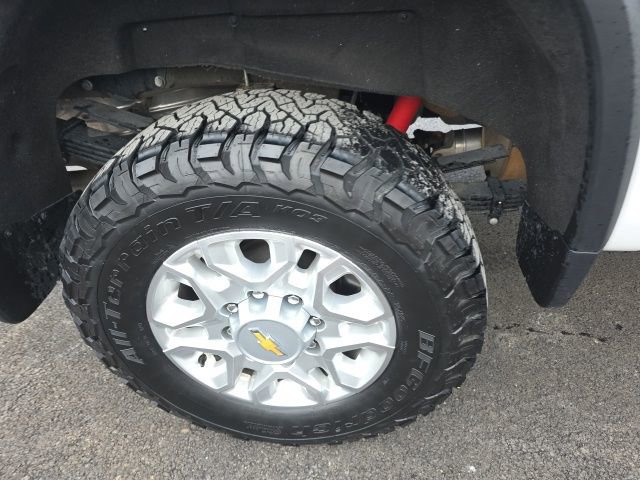 Used 2024 Chevrolet Silverado 3500 LT w/ Convenience Package image 29