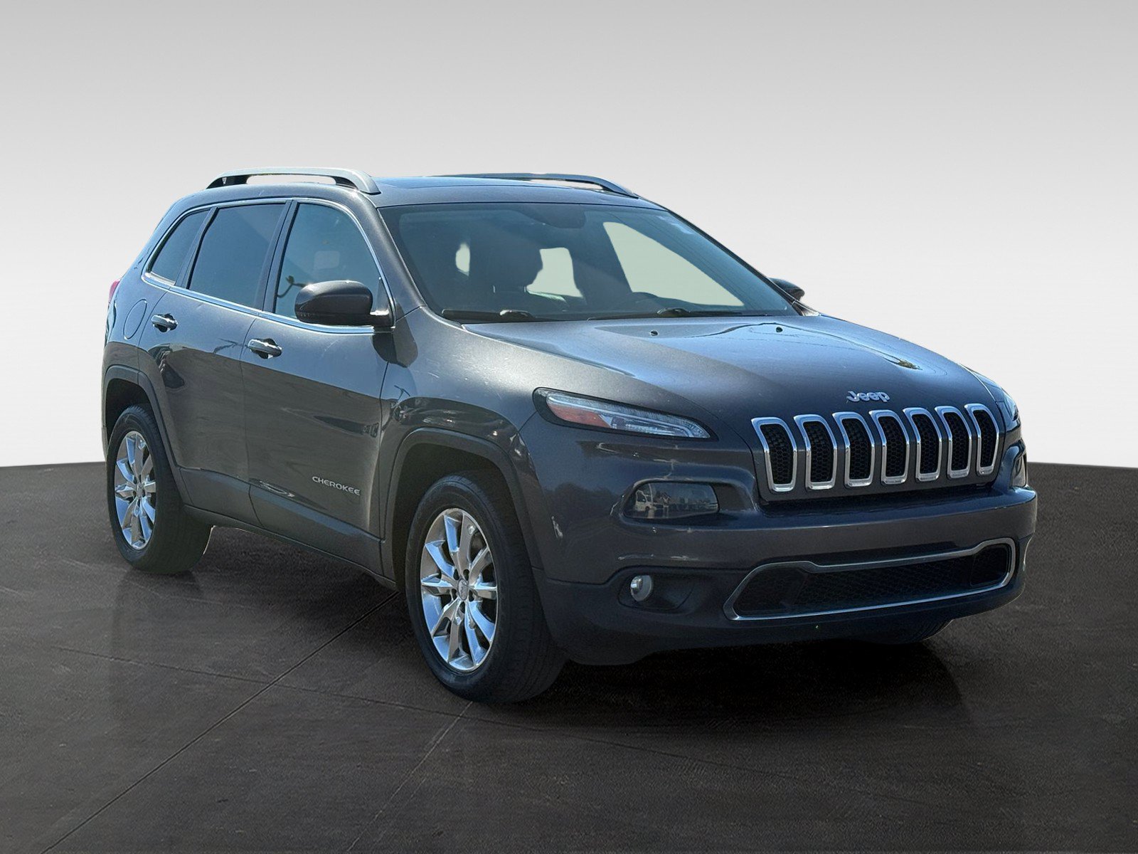 Used 2017 Jeep Cherokee Limited AWD/4WD image 3