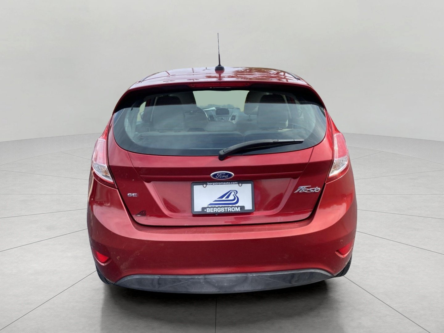 Used 2014 Ford Fiesta SE FWD image 12