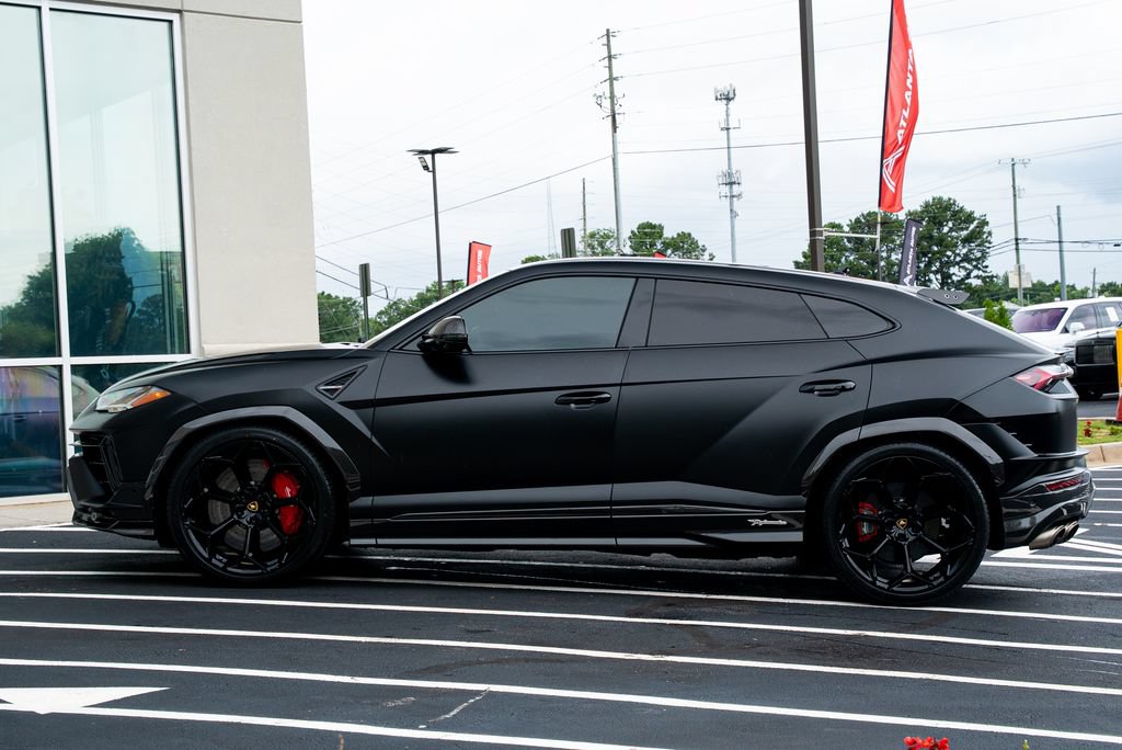 Used 2024 Lamborghini Urus Performante AWD/4WD image 24