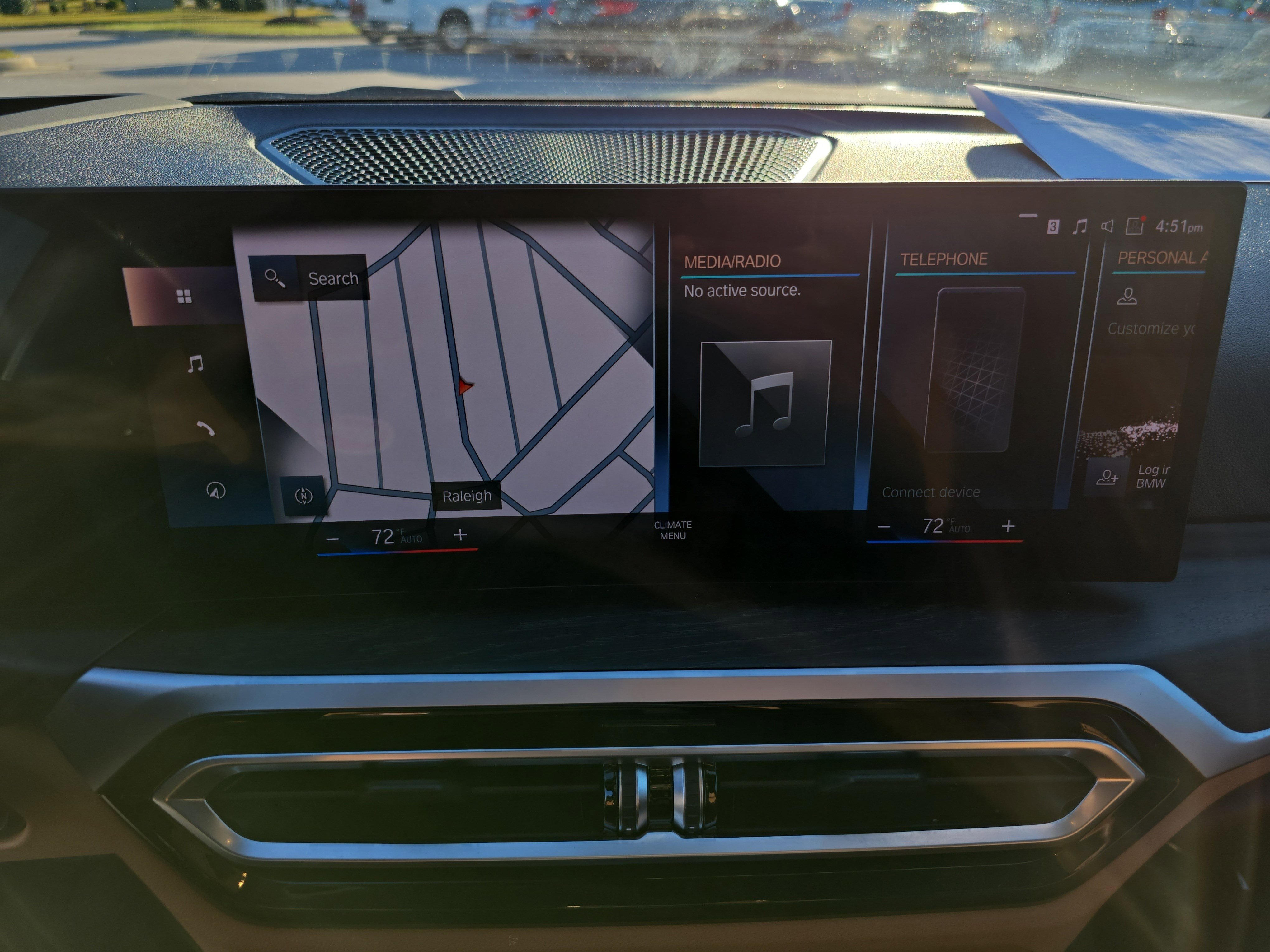 Used 2023 BMW 330i xDrive Sedan w/ Premium Package image 19