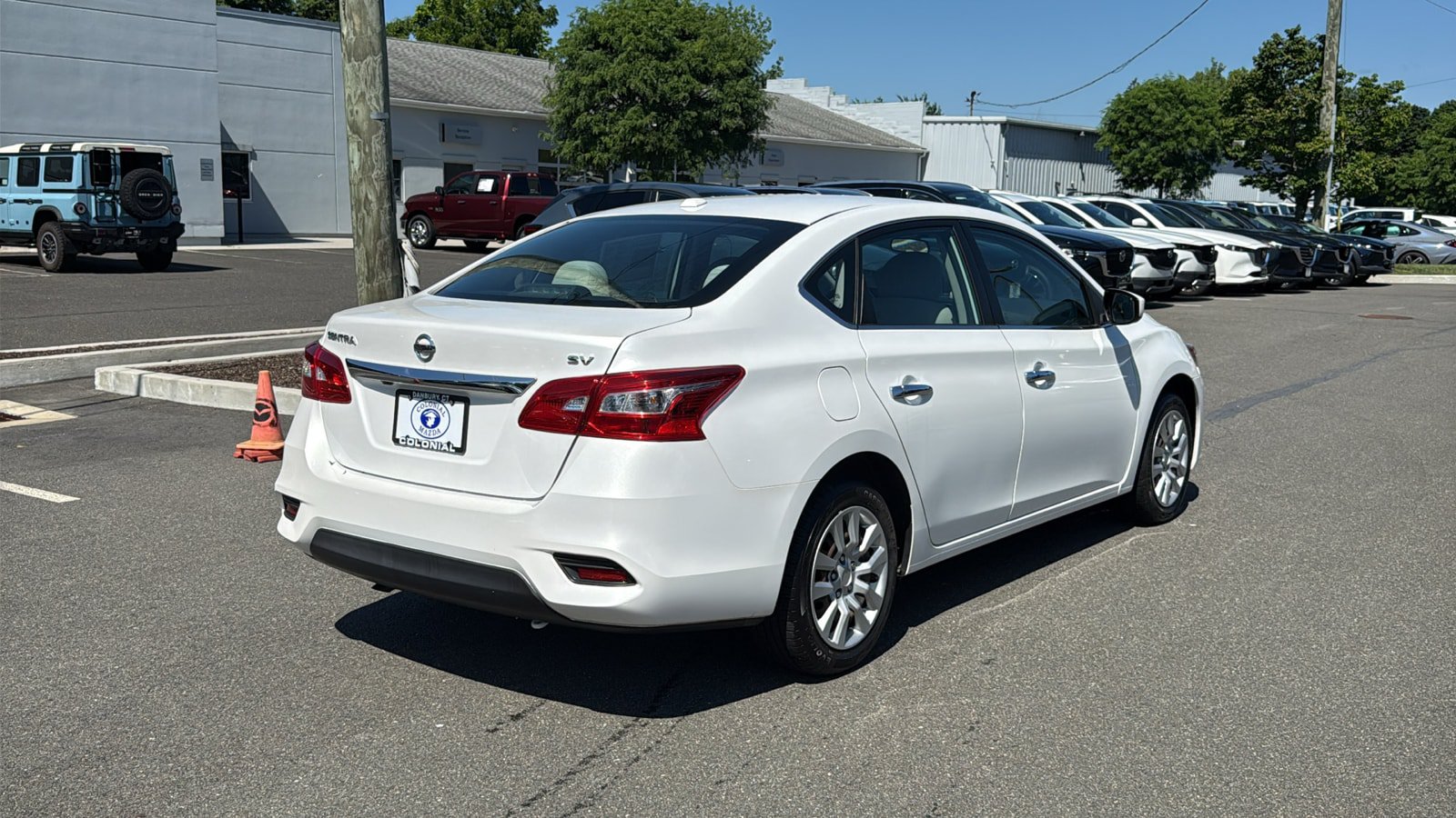 Used 2016 Nissan Sentra SV FWD image 4