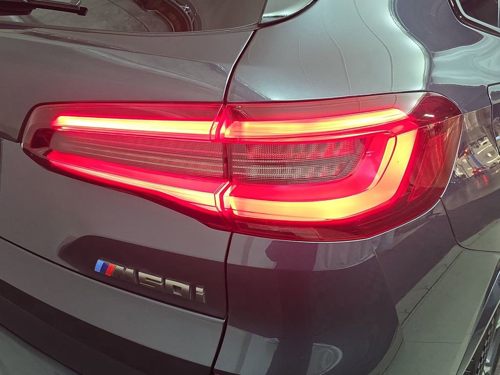 Used 2020 BMW X5 M50i AWD/4WD image 34