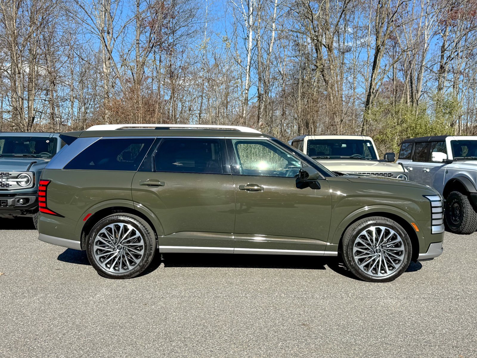 Used 2026 Hyundai Palisade Calligraphy image 7