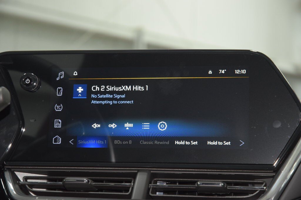 New 2026 Chevrolet Trax RS w/ Sunroof Package FWD image 30