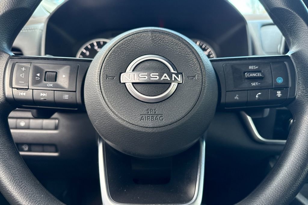 Used 2023 Nissan Rogue SV image 23
