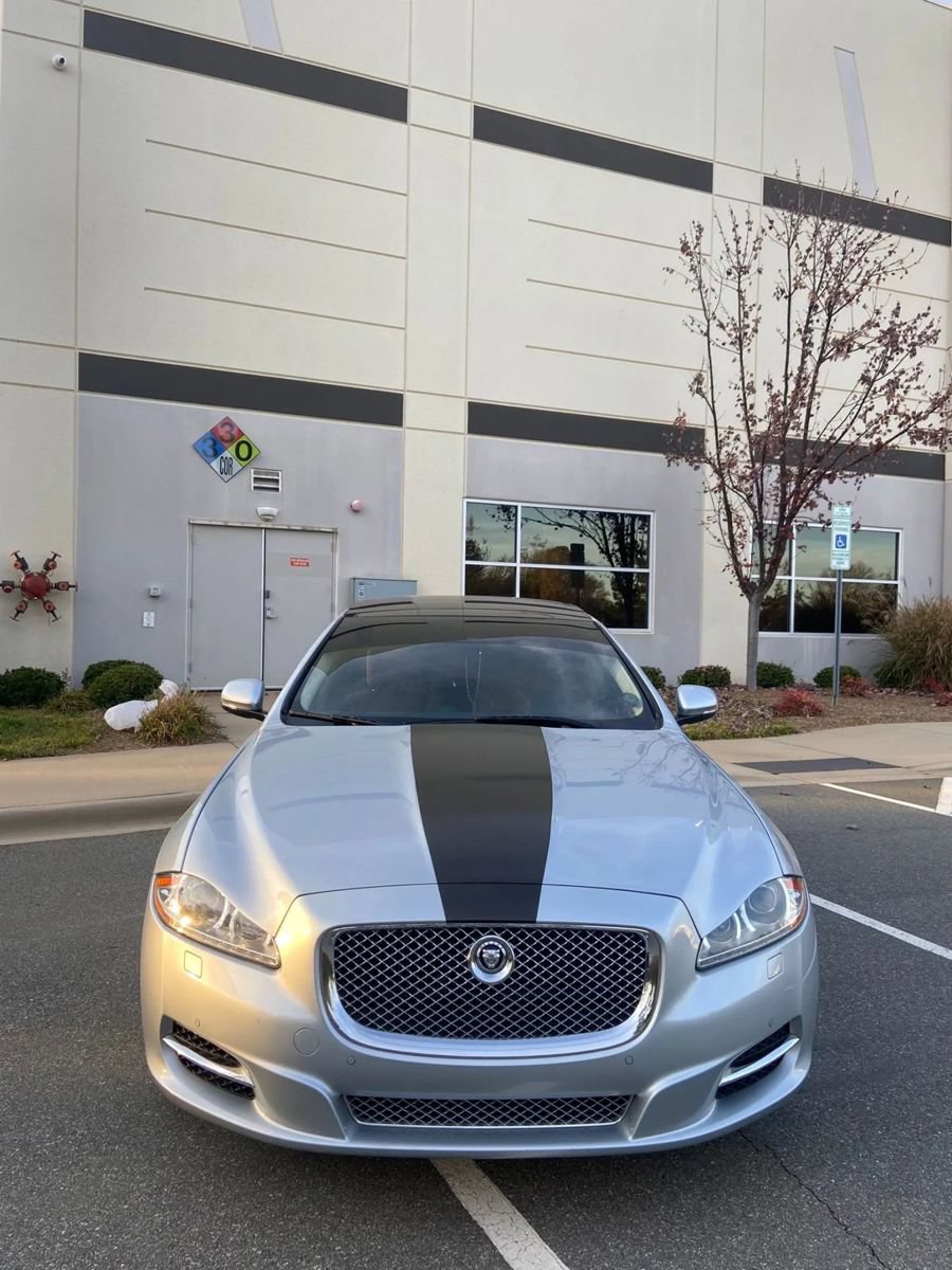 Used 2011 Jaguar XJ L Supercharged RWD image 4