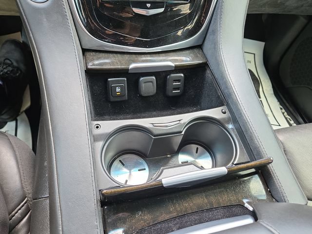 Used 2018 Cadillac Escalade Platinum AWD/4WD image 26