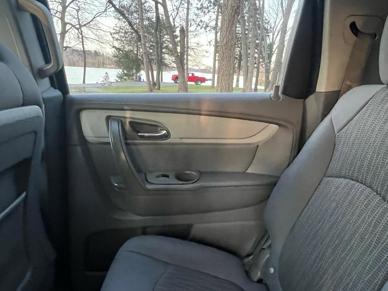 Used 2013 Chevrolet Traverse LS image 34