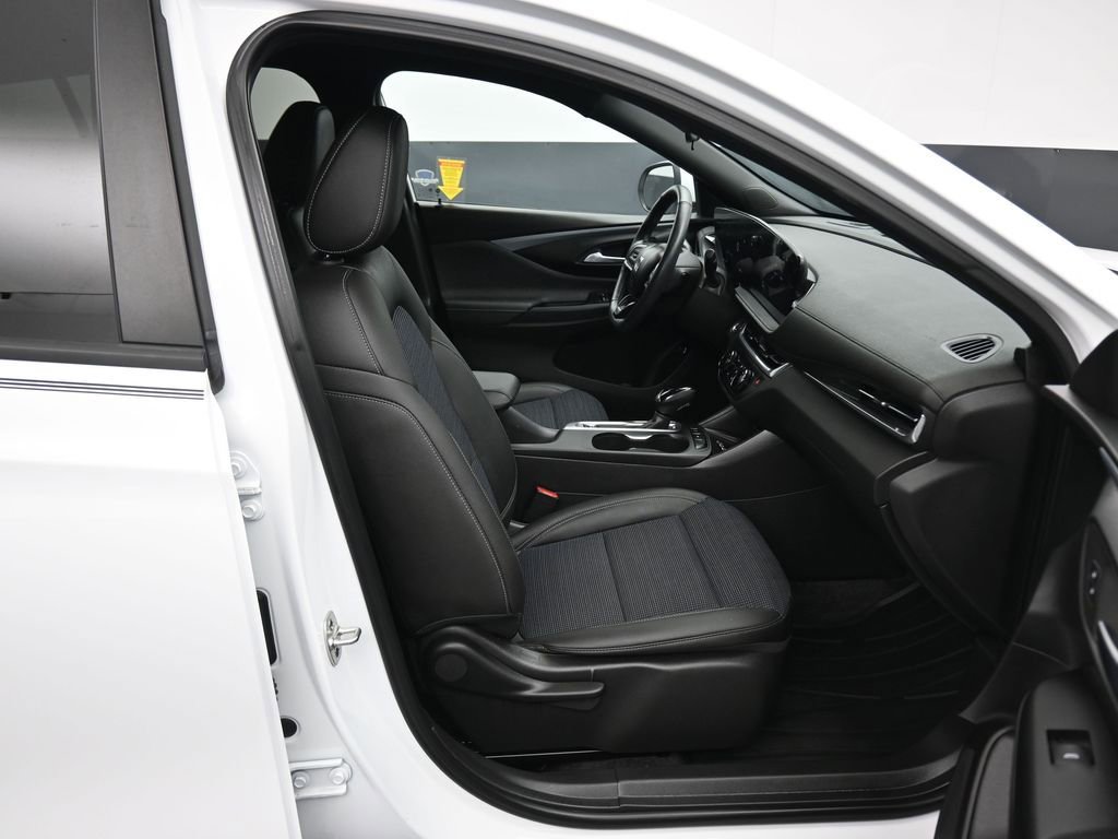 Used 2024 Buick Envista Preferred w/ Convenience I Package image 38