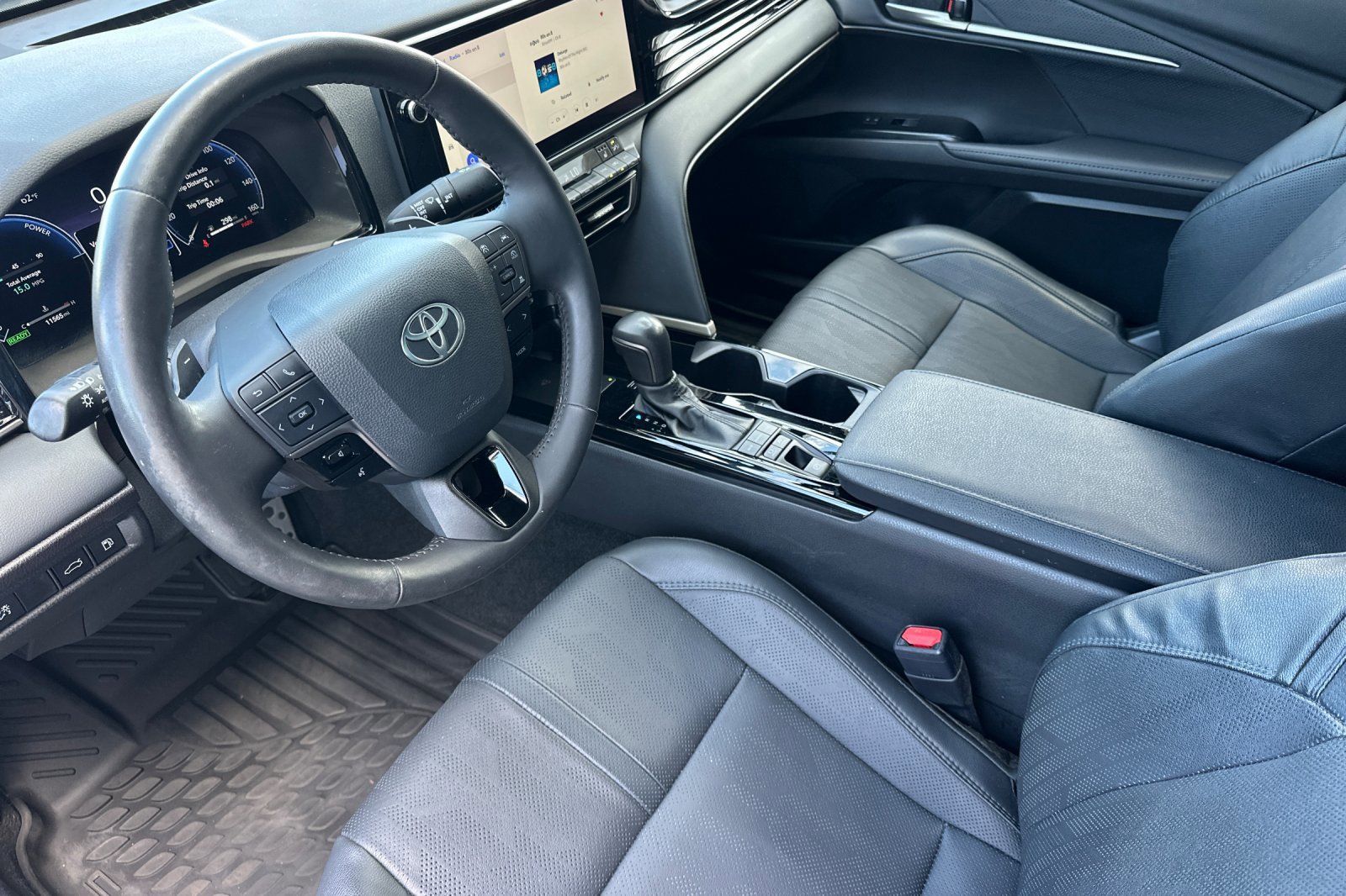 Certified 2025 Toyota Camry XSE FWD image 9