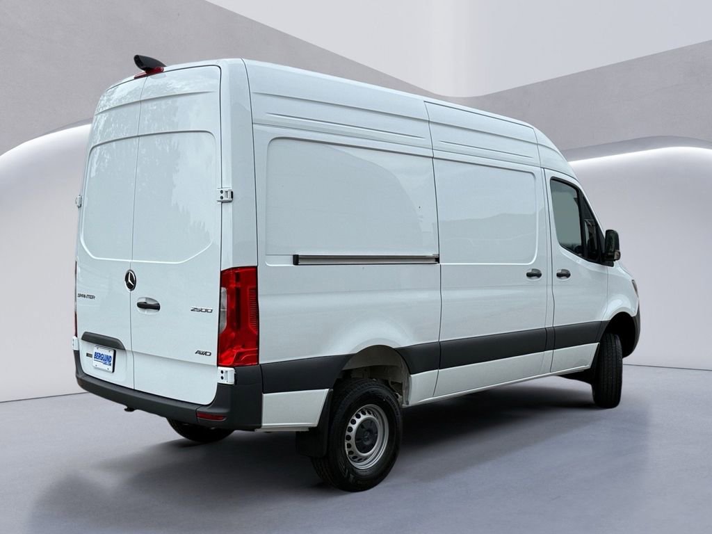 New 2025 Mercedes-Benz Sprinter 2500 image 4