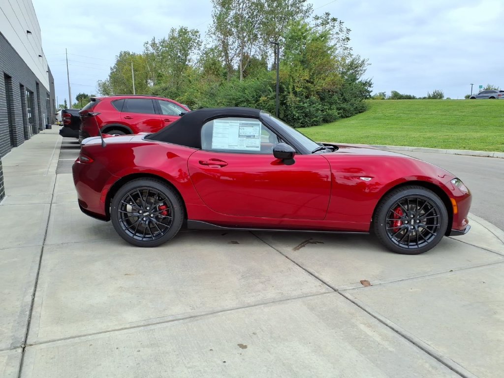 New 2026 MAZDA MX-5 Miata Club w/ Brembo/BBS/Recaro Package RWD image 8