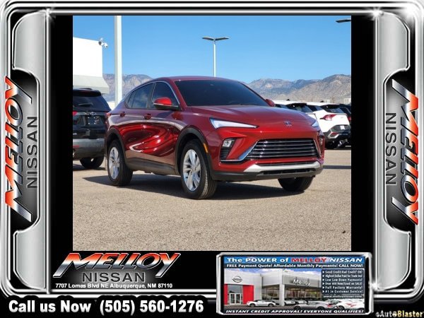 Used 2025 Buick Envista Preferred image 2