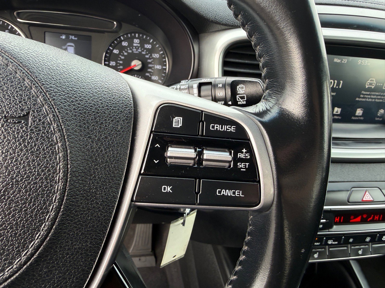 Used 2019 Kia Sorento S image 28