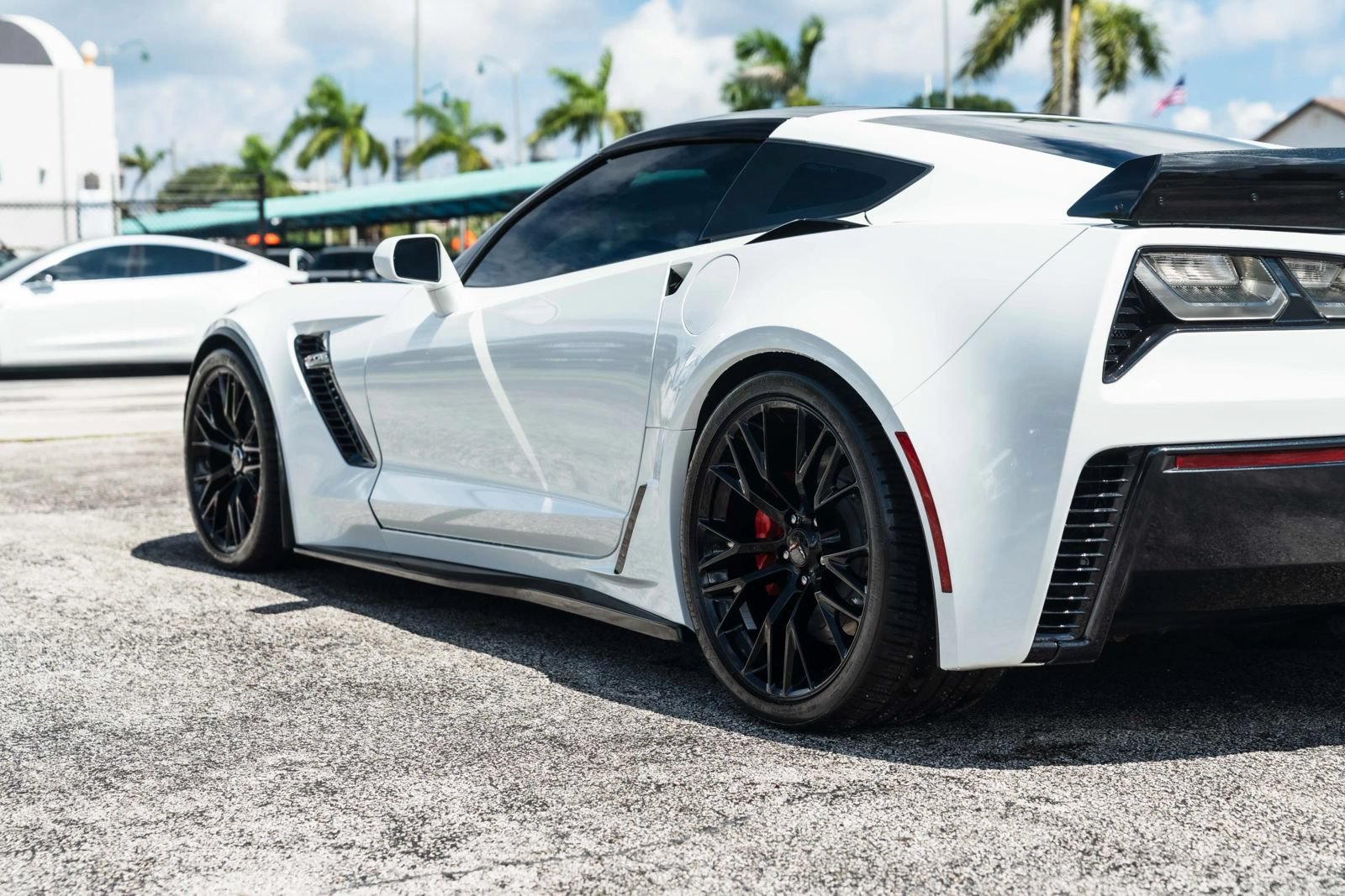 Used 2016 Chevrolet Corvette Z06 RWD image 9