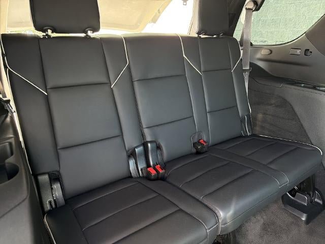 Certified 2023 Cadillac Escalade Premium Luxury w/ LPO, Radiant Package AWD/4WD image 22