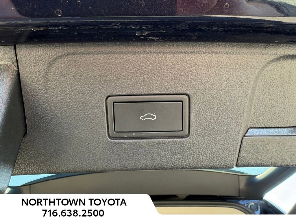 Used 2022 Volkswagen Atlas SE image 29