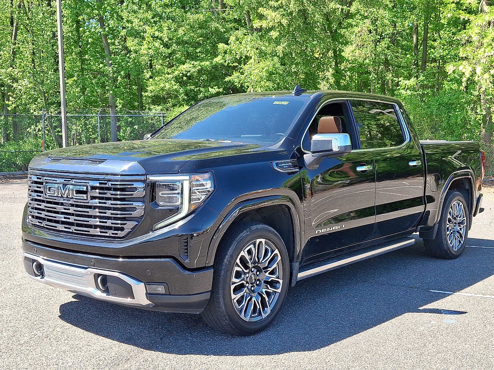 Used 2024 GMC Sierra 1500 Denali Ultimate AWD/4WD image 3