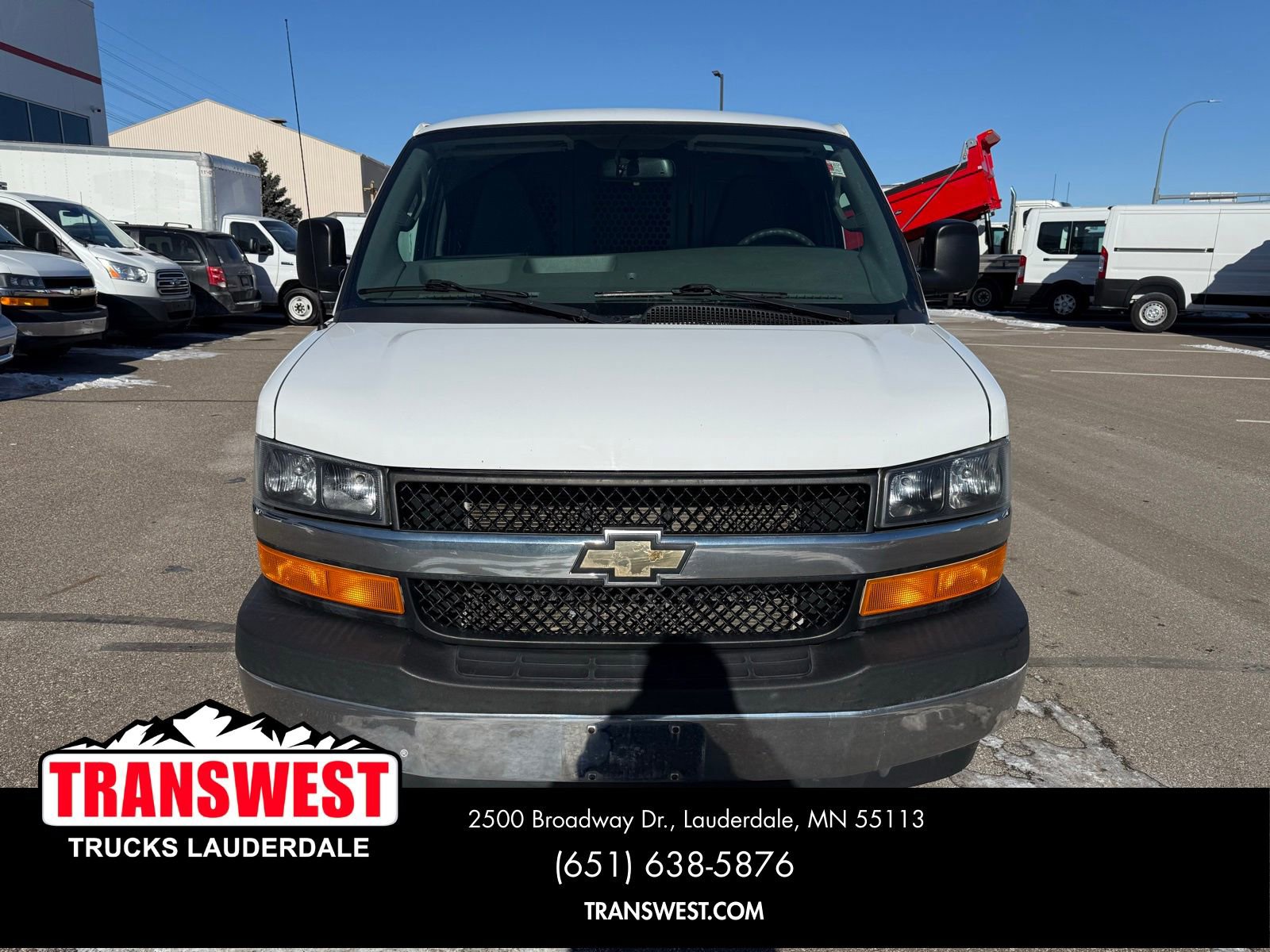 Used 2017 Chevrolet Express 3500 RWD image 17