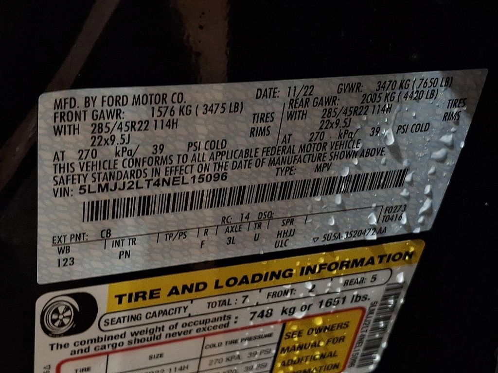 Used 2022 Lincoln Navigator Reserve image 23