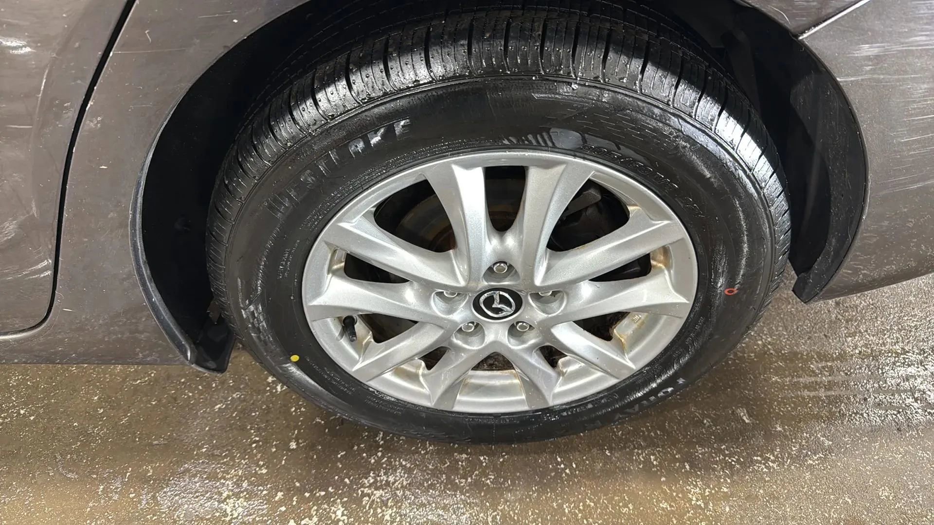 Used 2017 MAZDA MAZDA3 Sport w/ Preferred Equipment Package image 9