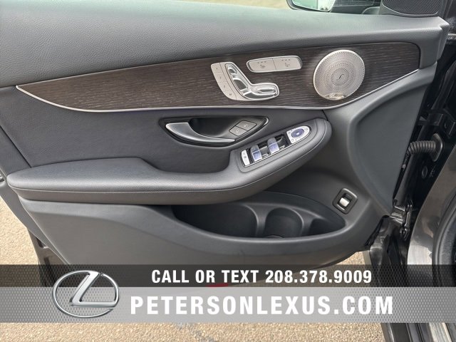 Used 2021 Mercedes-Benz GLC 300 GLC 300 image 20