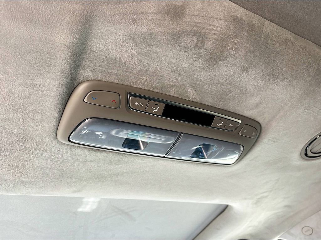 Used 2022 Kia Telluride SX w/ SX Prestige Package image 27