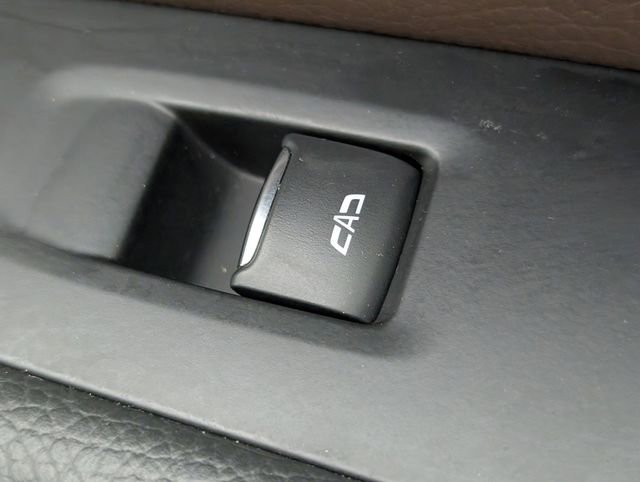 Used 2021 GMC Yukon Denali w/ Denali Ultimate Package image 39