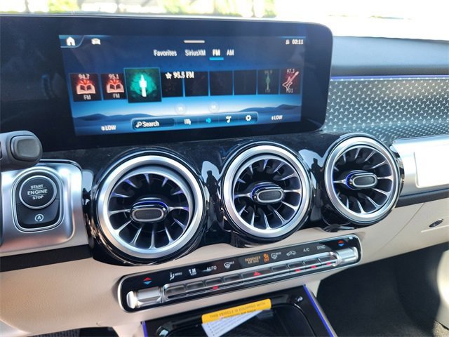 Certified 2025 Mercedes-Benz GLB 250 4MATIC image 20