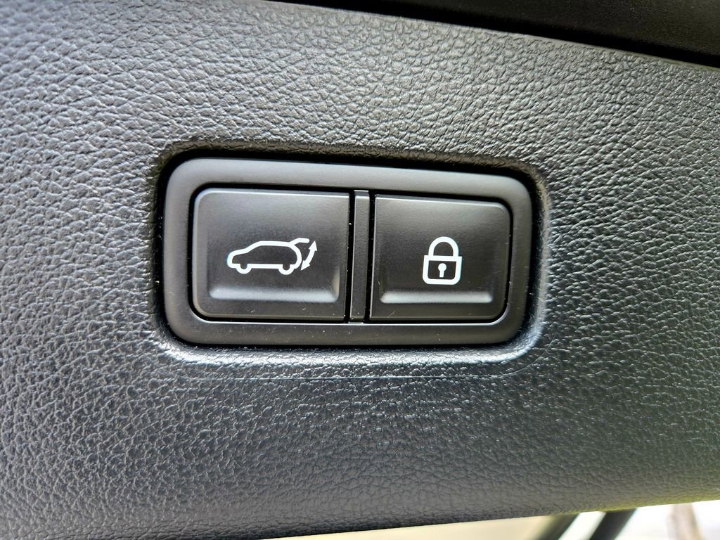 Used 2022 Genesis GV80 3.5T w/ Cargo Package image 30