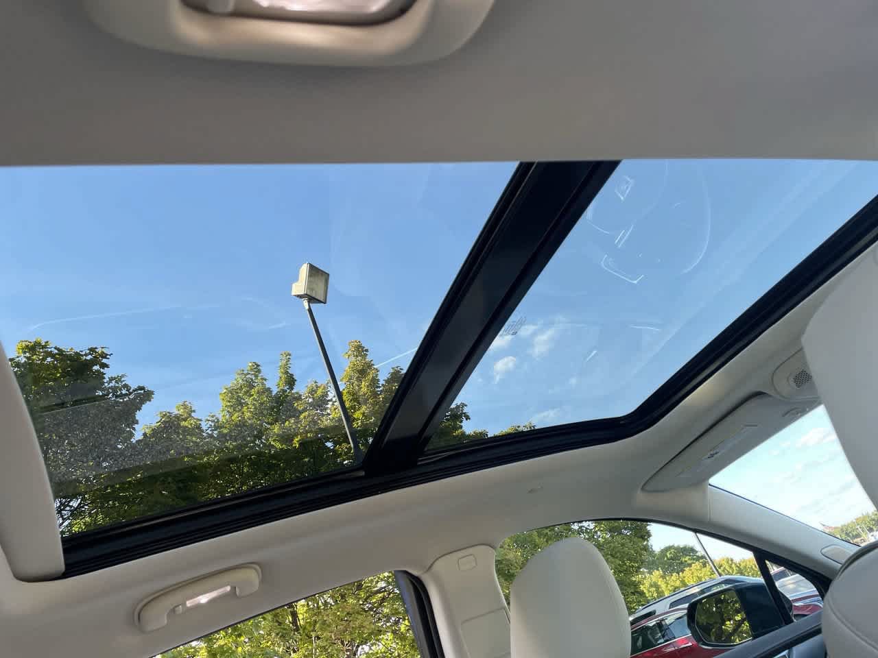 Certified 2024 Cadillac XT5 Premium Luxury FWD image 21
