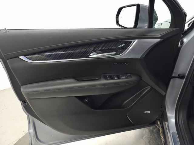 Certified 2024 Cadillac XT6 Premium Luxury w/ Technology Package image 18