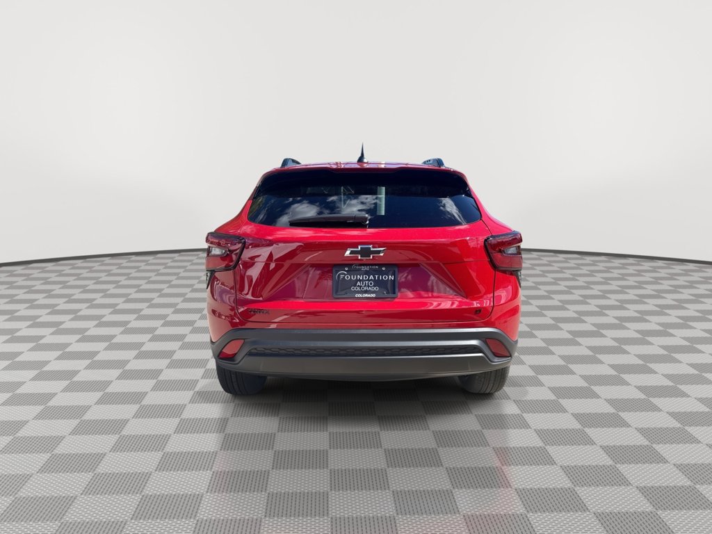 New 2026 Chevrolet Trax LT w/ Midnight Edition FWD image 9
